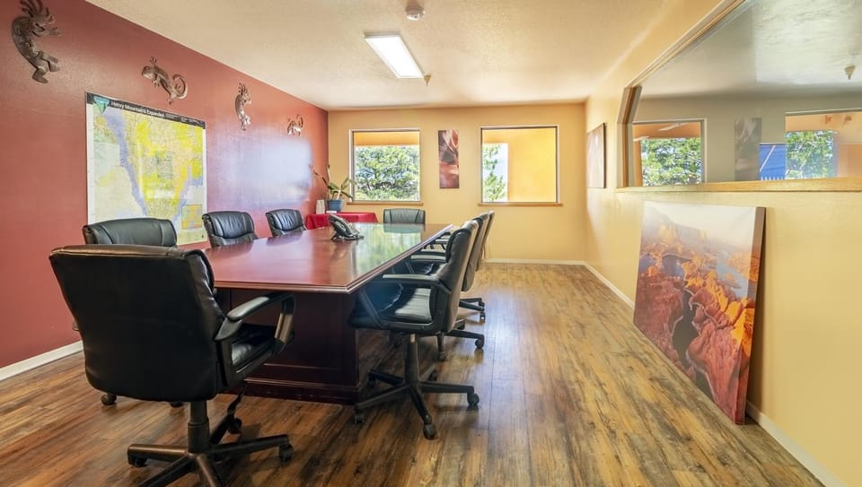 Meeting/conference room