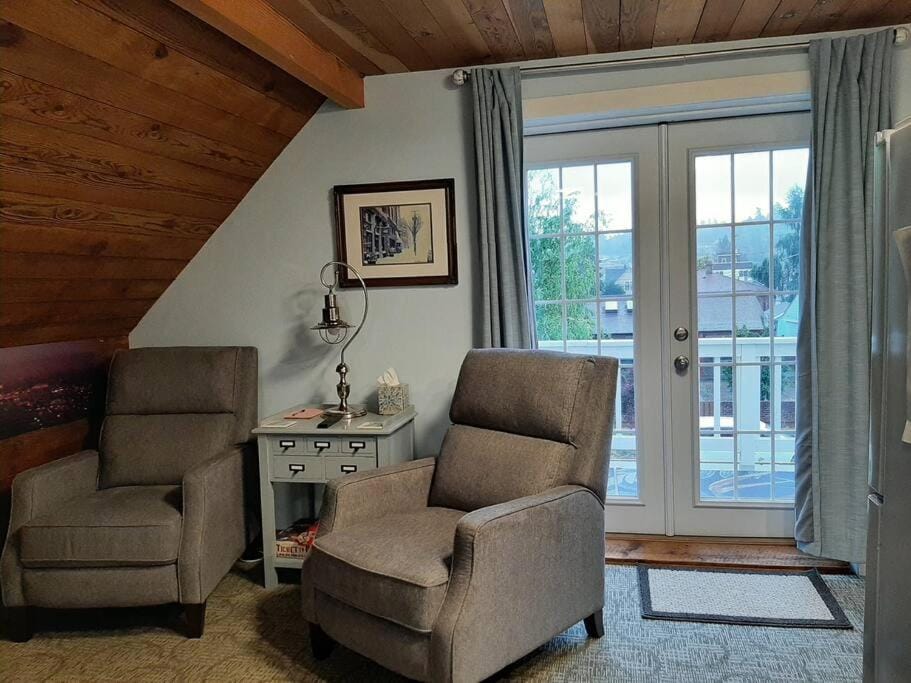 Living room, Seating area, Internal: Not applicable to any particular room