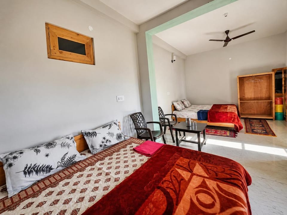 Living room, Bedroom