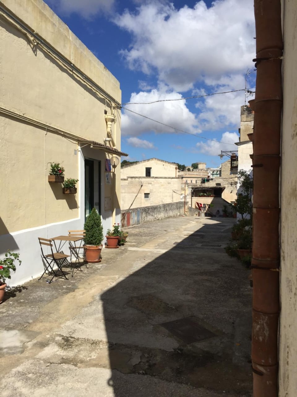 Property building, Patio, Breakfast