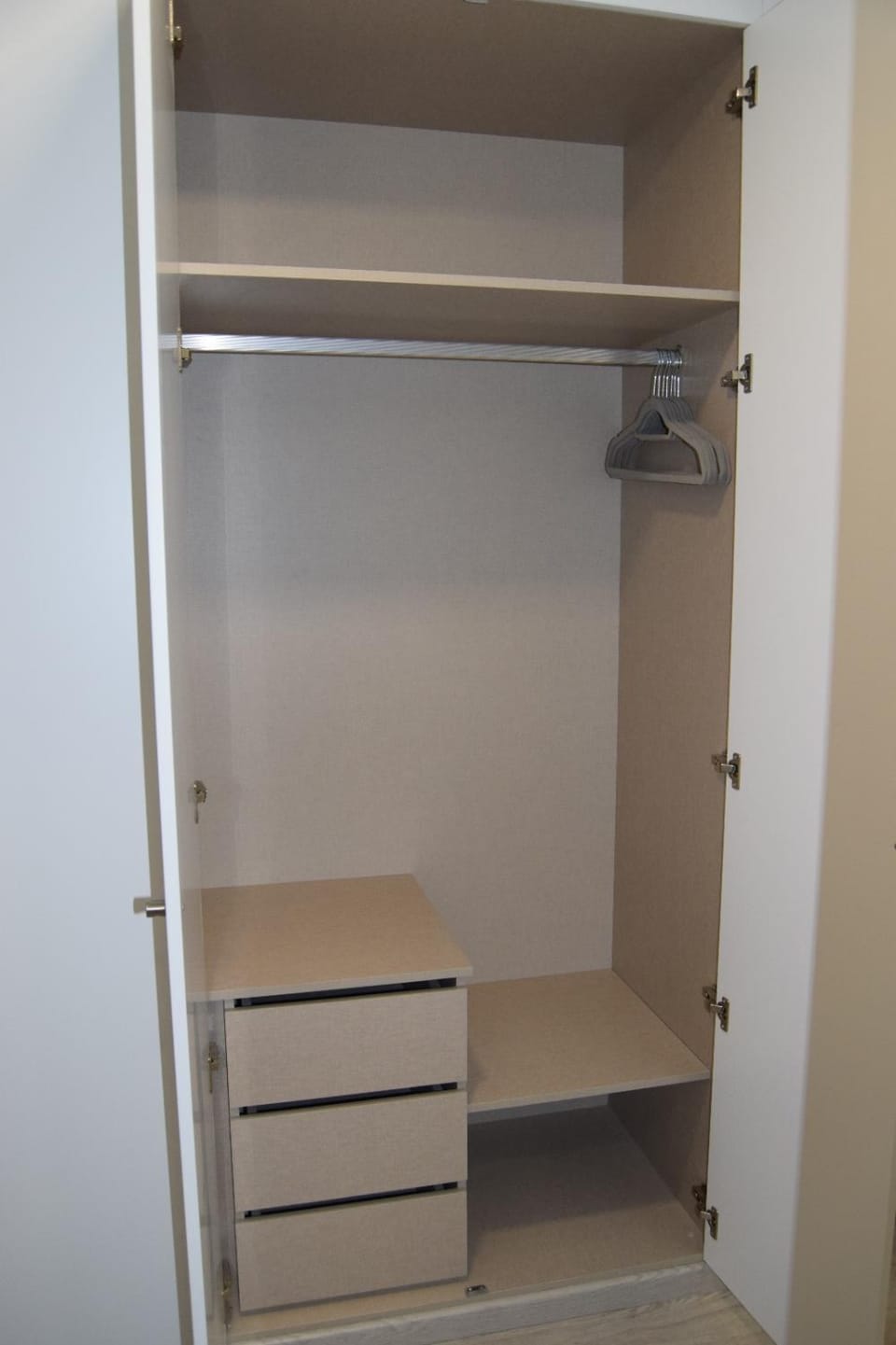wardrobe