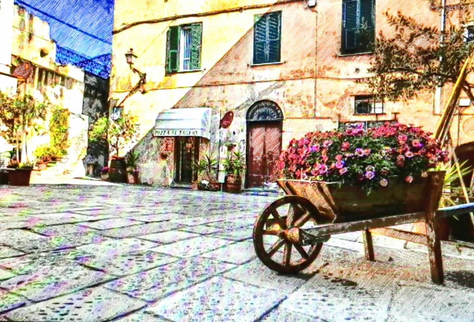 LA CASA SULLA PIAZZETTA Apartment in Albenga