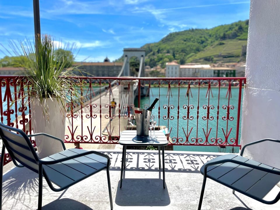 Hôtel Les Deux Coteaux Hotel in Provence-Alpes-Côte d'Azur