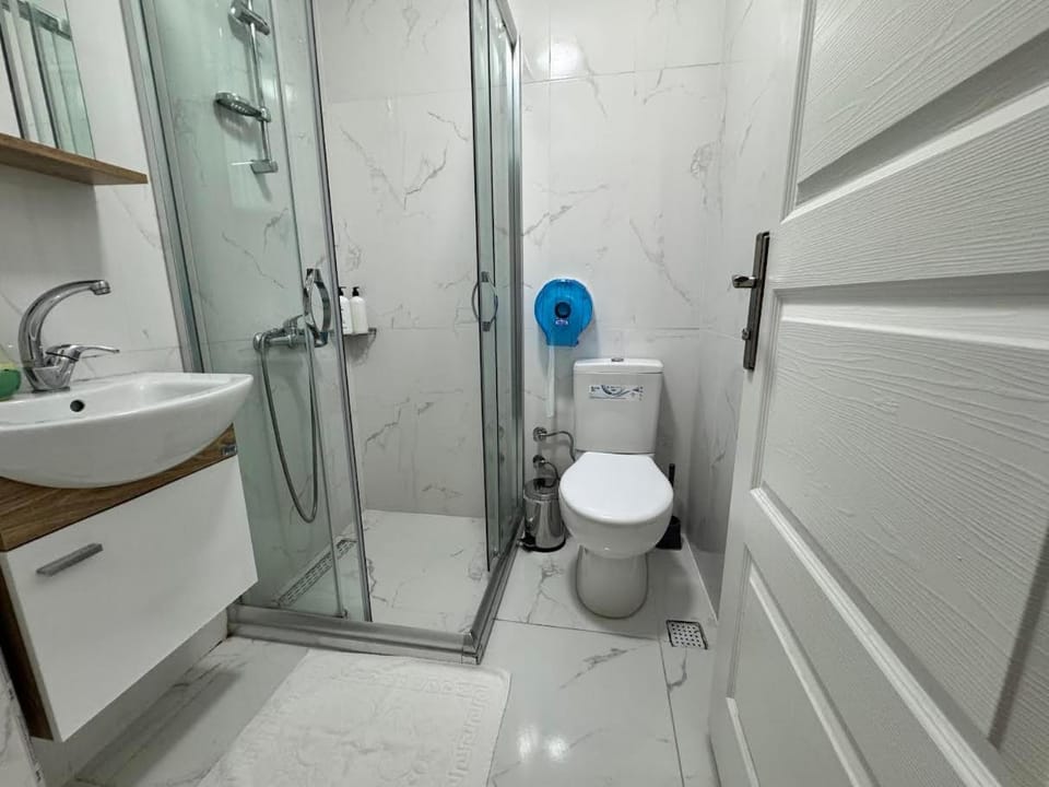 Shower, Toilet, Bathroom