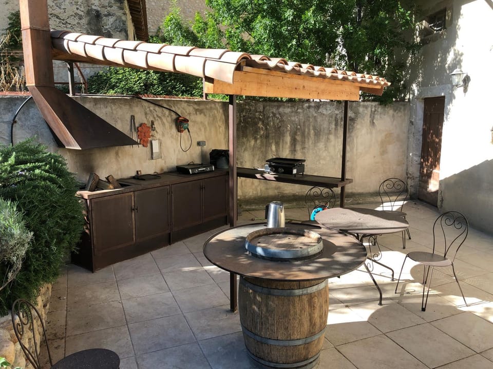 BBQ facilities, Garden