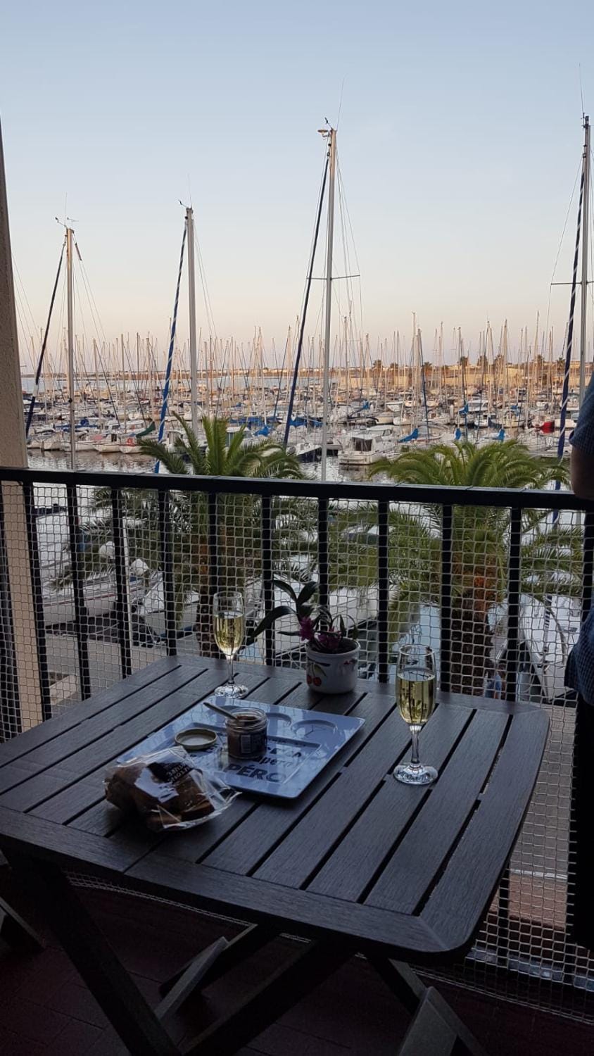 T2 sur le port avec parking Apartment in Gruissan
