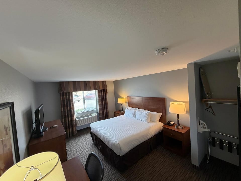 American Inn & Suites Hotel in Minnesota
