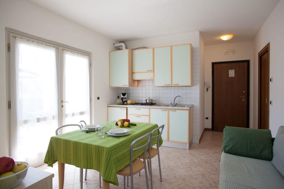 RESIDENCE VILLA ARANCI Apartment in Limone Sul Garda