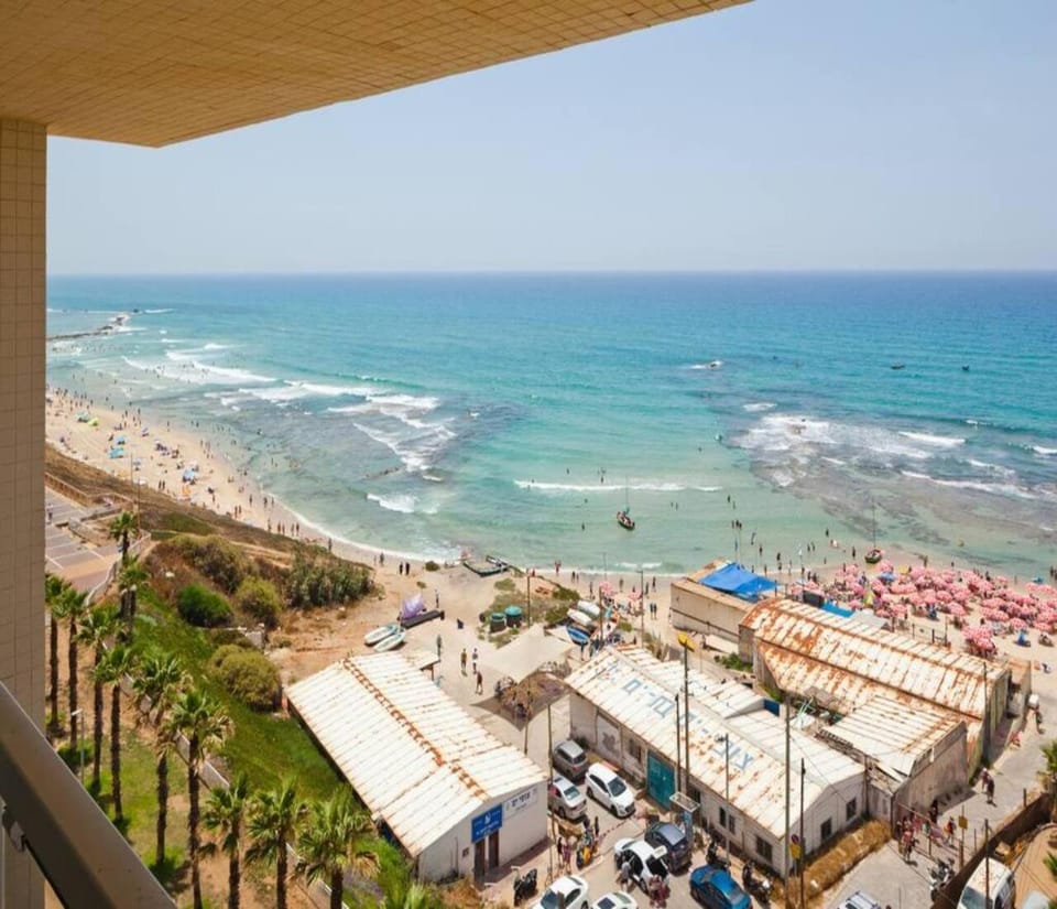 Day, Beach, City view, Sea view