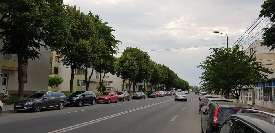 Nearby landmark, Restaurant/places to eat, Neighbourhood, Natural landscape, Fitness centre/facilities, Other, Beach, City view, Street view, Supermarket/grocery shop