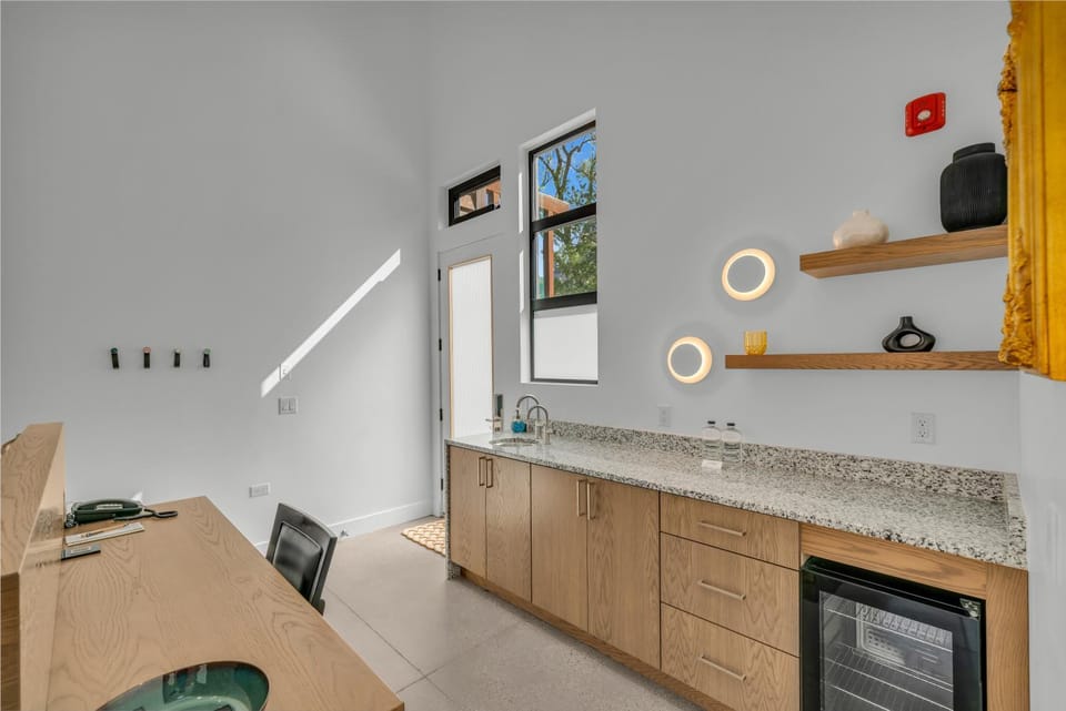 minibar