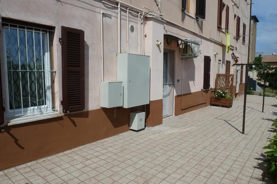 Facade/entrance