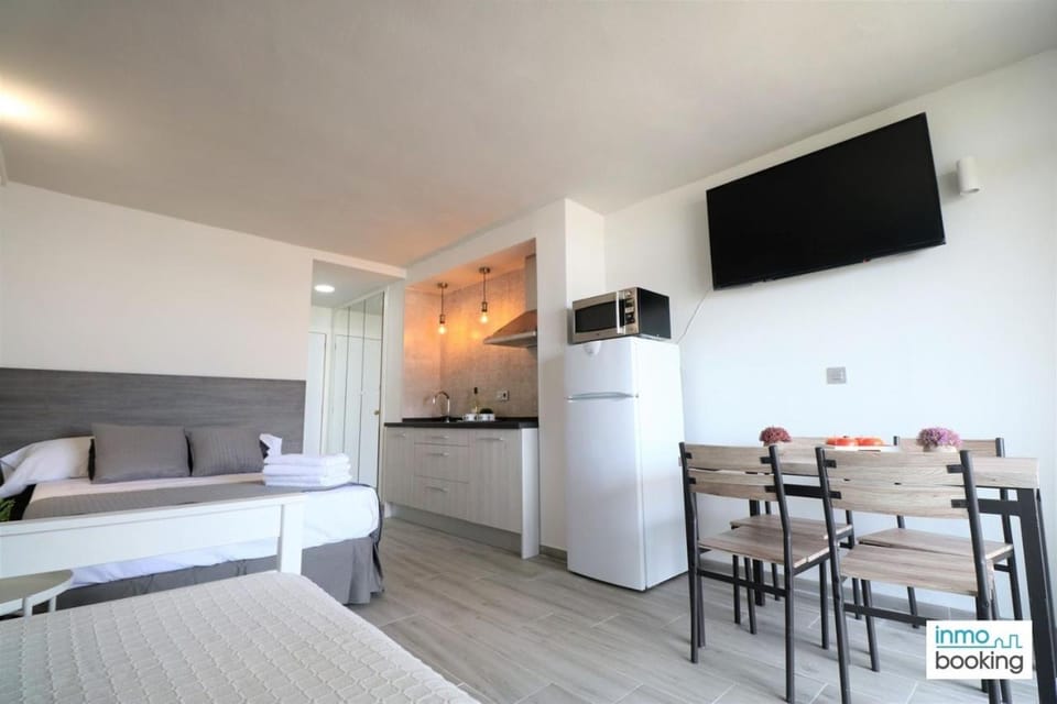 TV and multimedia, Photo of the whole room, Dining area