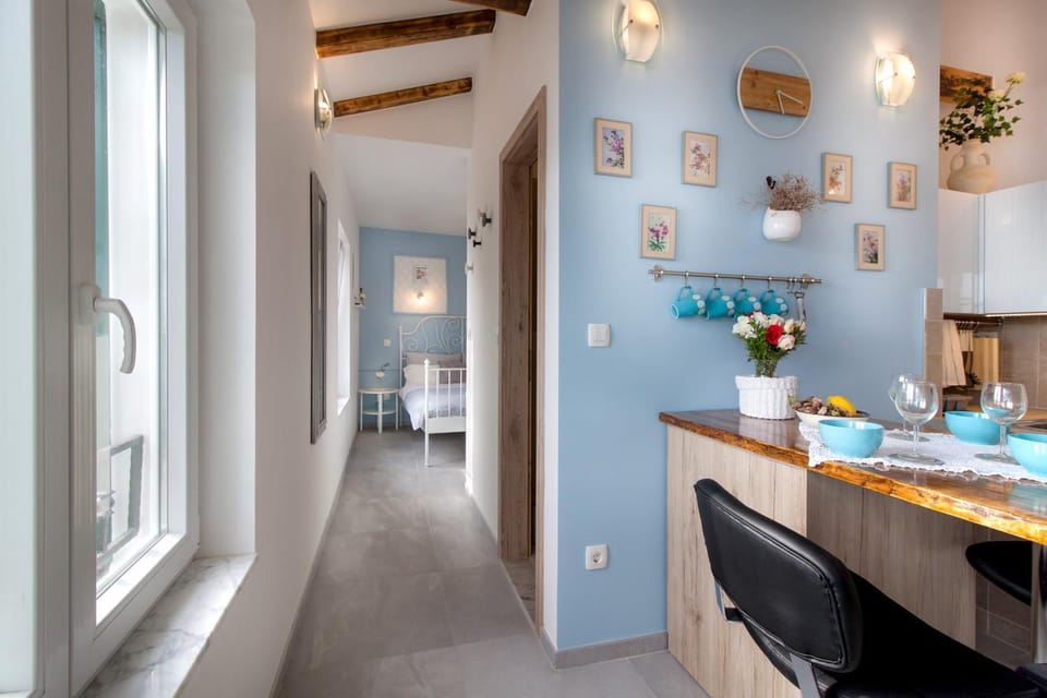 Coffee/tea facilities, Kitchen or kitchenette