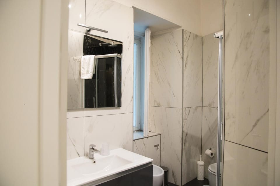 Residence Black & White Bed and Breakfast in Naples
