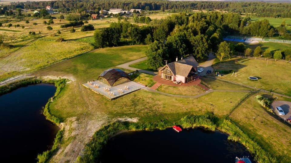 Property building, Nearby landmark, Natural landscape, Bird's eye view
