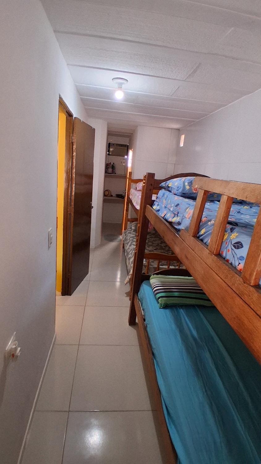 Bedroom, bunk bed