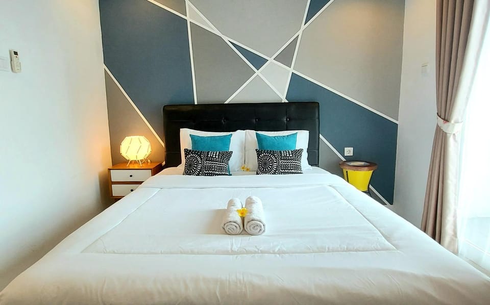 Bed, Decorative detail, Bedroom