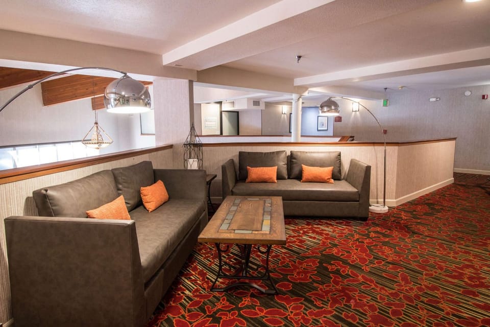 Restaurant/places to eat, Lobby or reception, On site