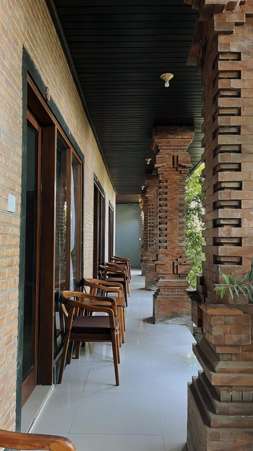 Kak Poleng Guesthouse Bed and Breakfast in North Kuta