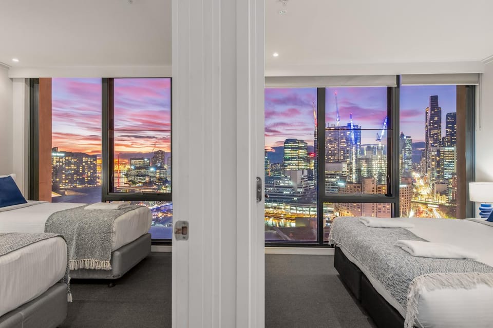 Exclusive Stays - Vue Grande Apartment in Southbank