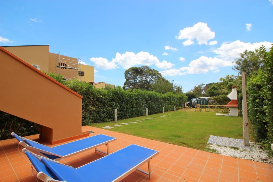 Garden, Garden view