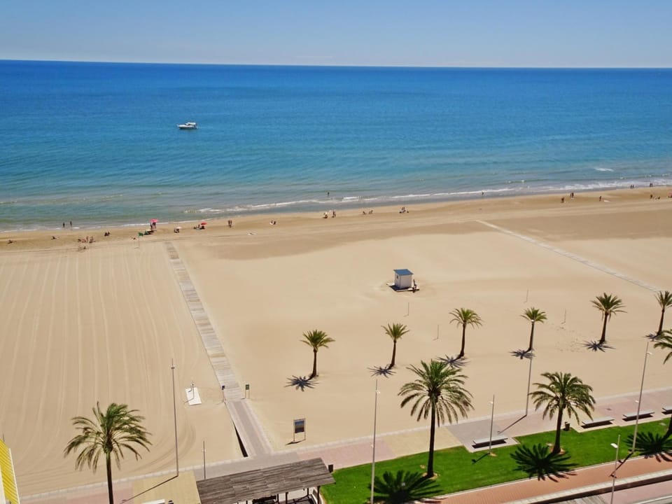 NEPTUNO GANDIA Primera Línea - Alquiler Familias Apartment in Safor