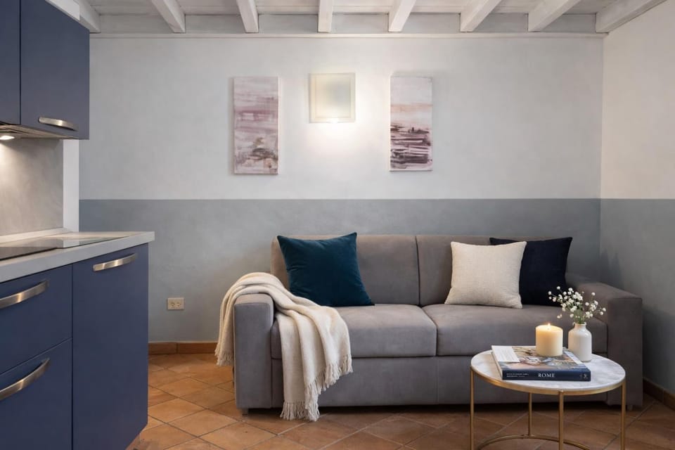 Pantheon Grand Loft, Spacious and Bright for 8 Via dei Cestari Apartment in Rome