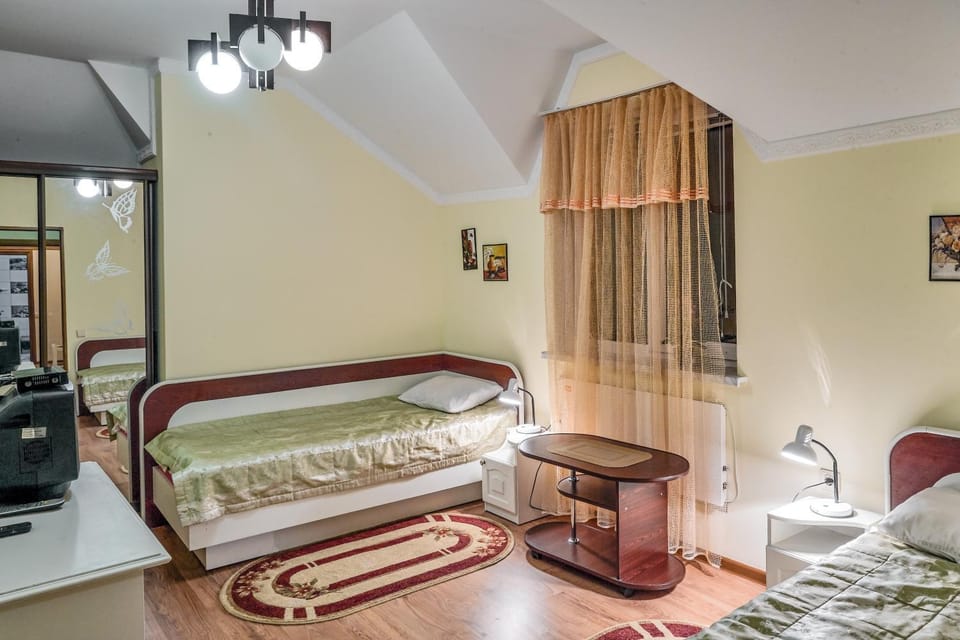 Апартаменты / Mieszkania / Apartments Svitlana Bed and Breakfast in Lviv Oblast