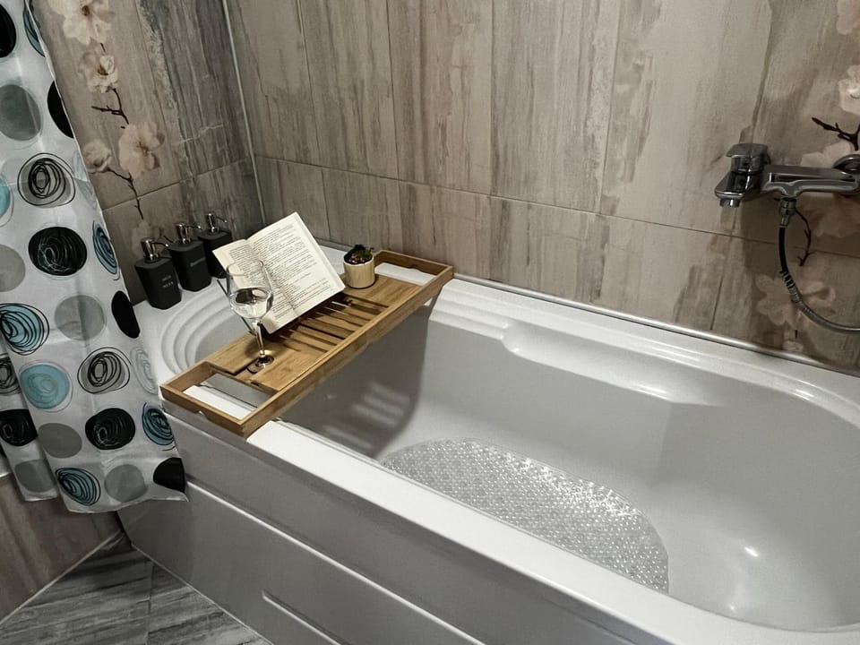 Bathroom, Bath