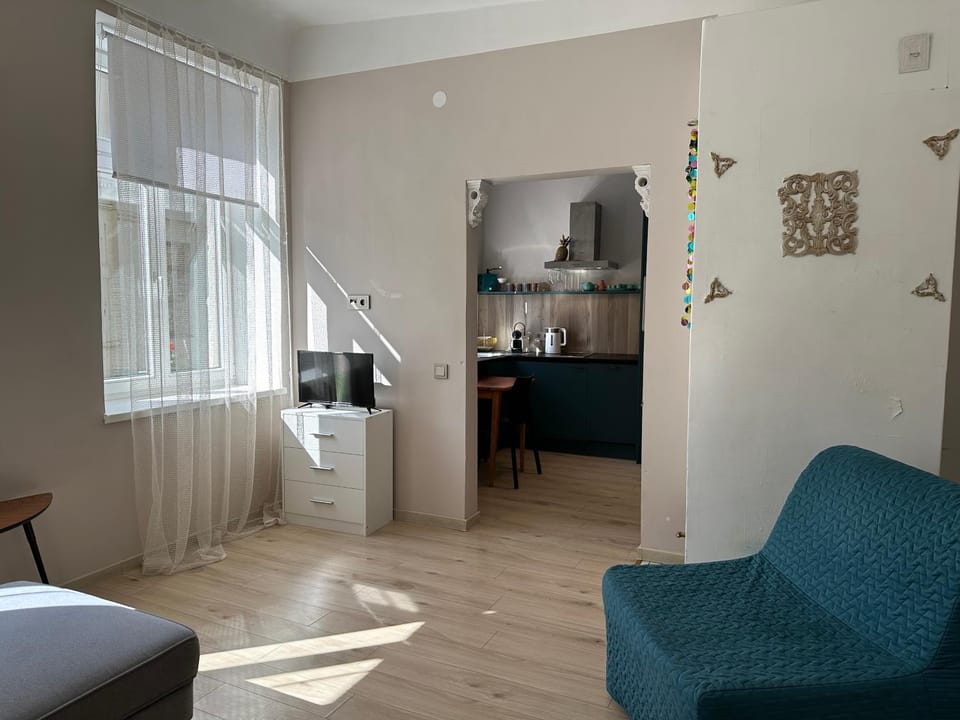 TV and multimedia, Seating area