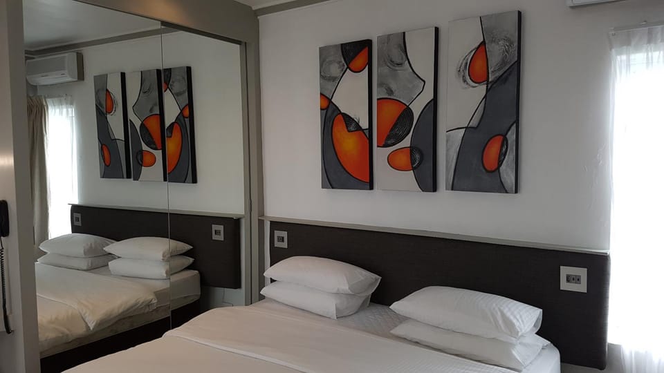 Bed, Photo of the whole room