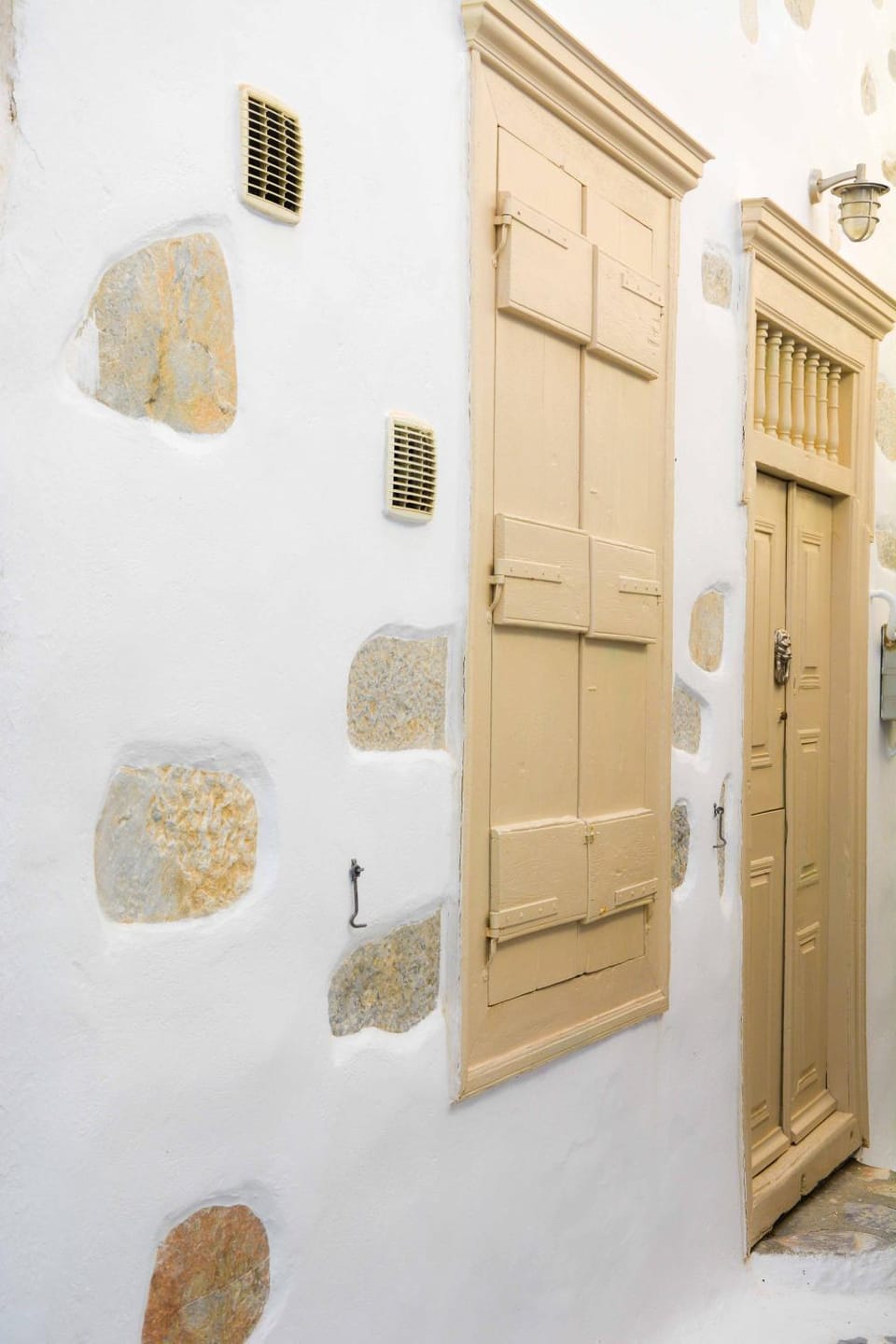 Facade/entrance