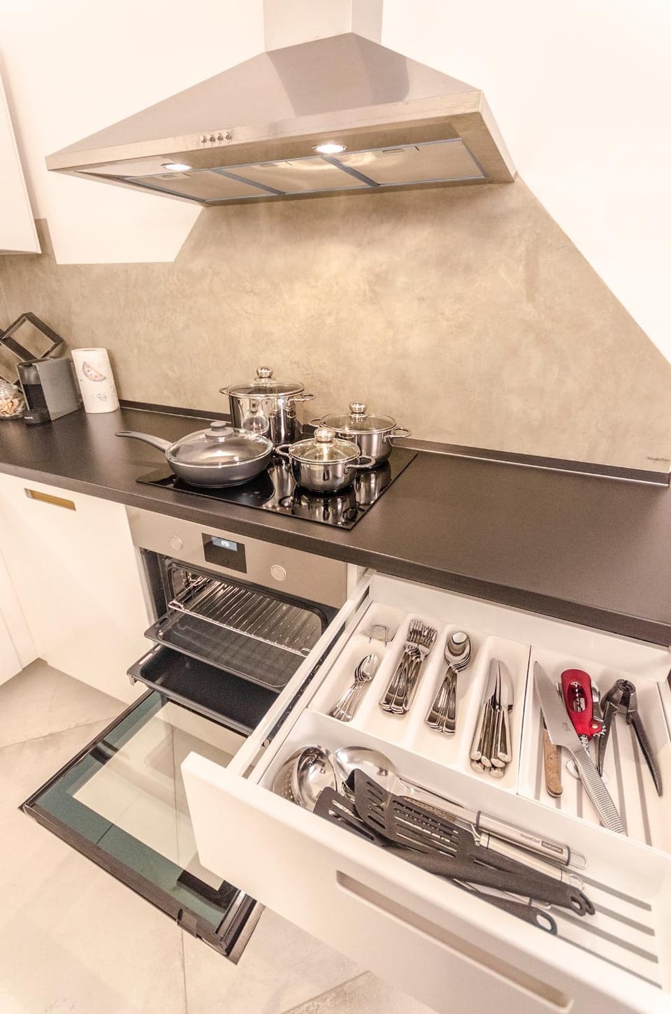 Cartoleria Suite: Spazioso, Moderno e Centrale Apartment in Bologna