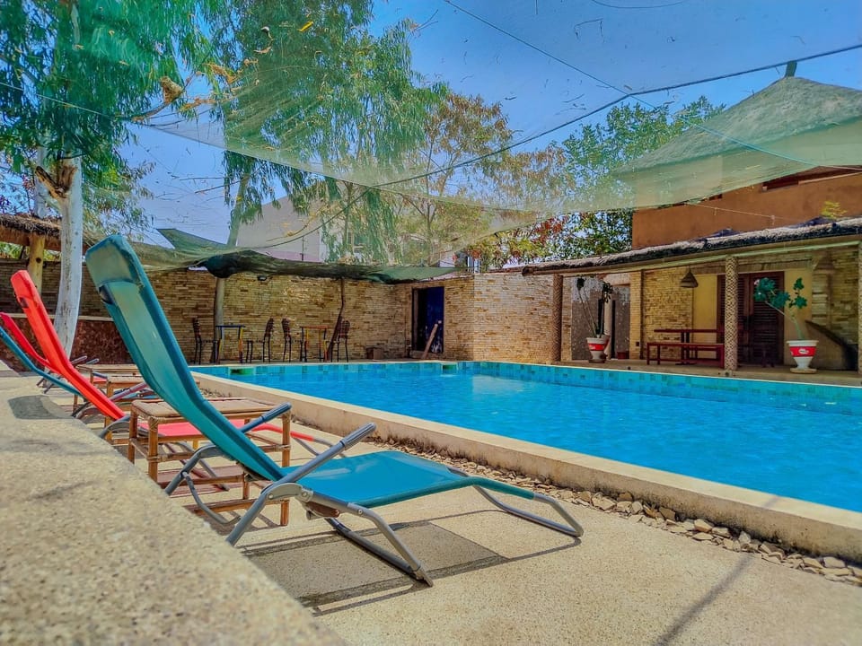 Swimming pool, Swimming pool