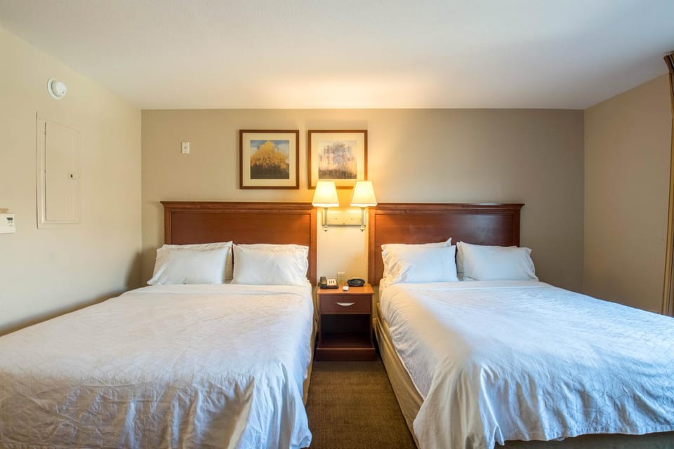 Western Slope Suites Parachute Hotel in Colorado