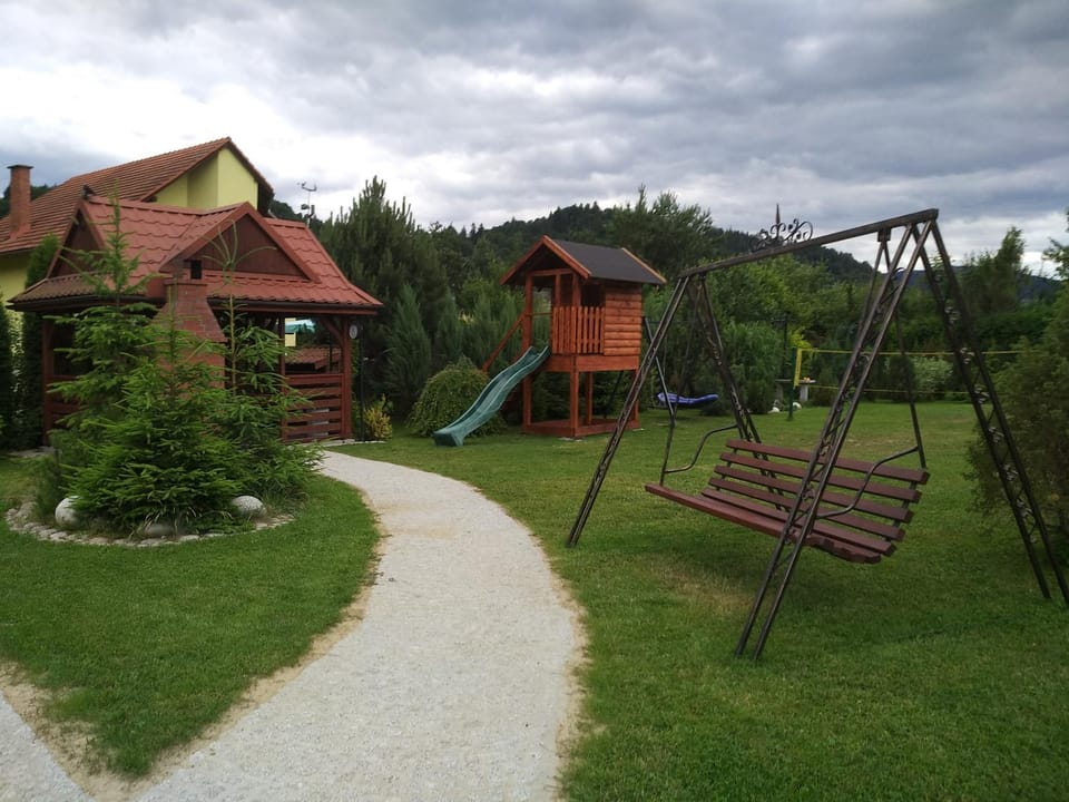 Pokoje z aneksami kuchennymi u Wiktorii Vacation rental in Lesser Poland Voivodeship
