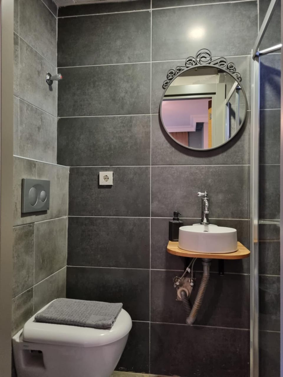 Shower, Toilet, Bathroom