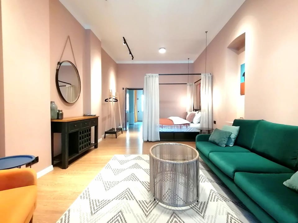 Living room, Photo of the whole room, Seating area