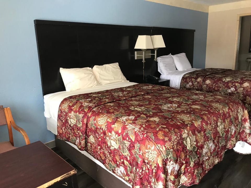 Deluxe Inn Kilgore Motel in Texas