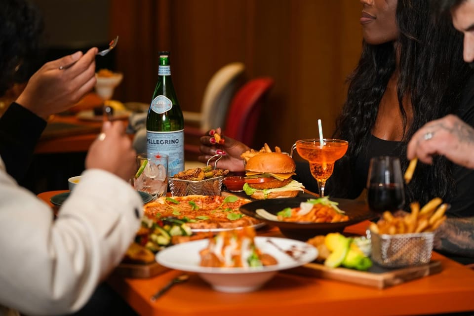 Food and drinks, Lunch, Dinner, Alcoholic drinks