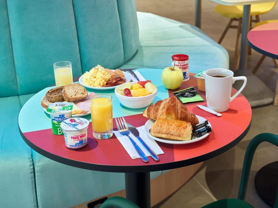 Breakfast, Breakfast, Continental breakfast, Continental breakfast, Buffet breakfast, Buffet breakfast