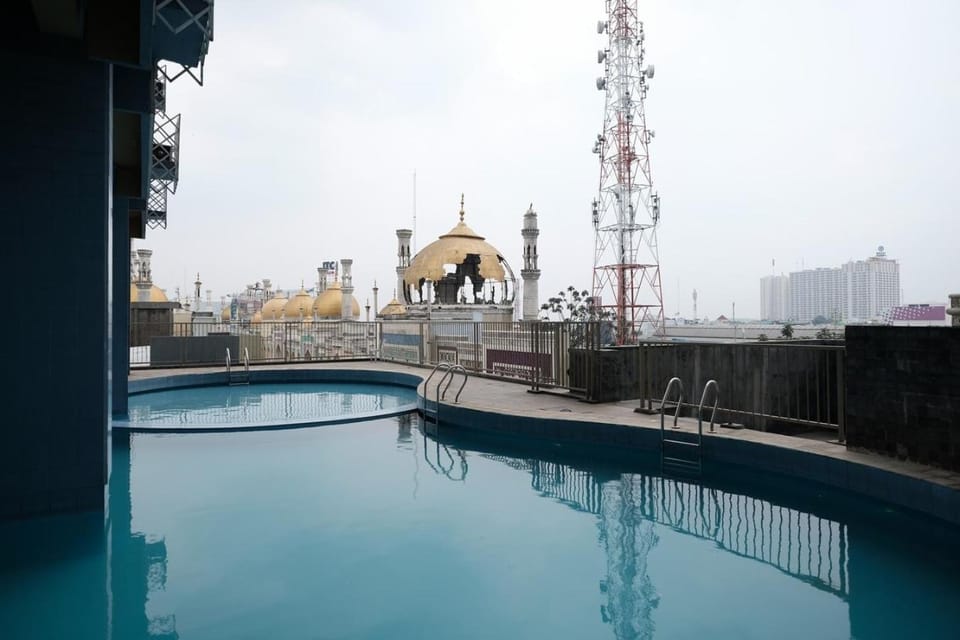 Swimming pool, Swimming pool
