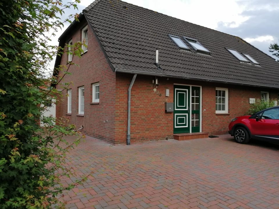 Property building, Parking