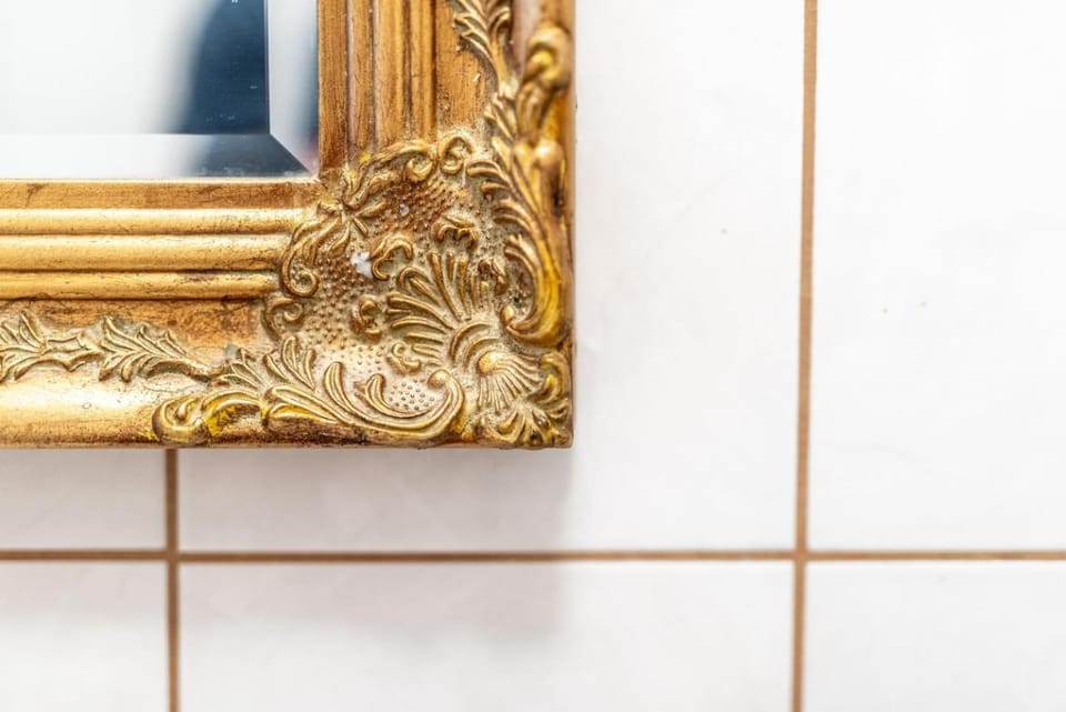Decorative detail