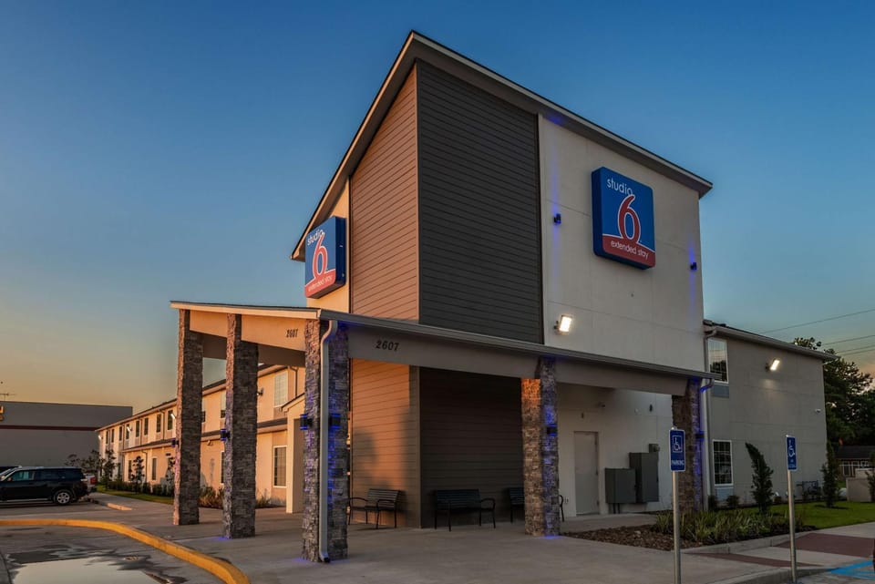Property building, Facade/entrance, Property logo or sign, On site, Time of day, Sunset
