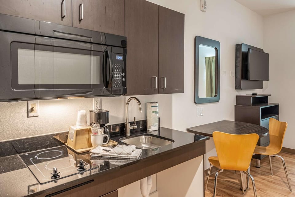 TV and multimedia, Kitchen or kitchenette, Photo of the whole room, Seating area, On site