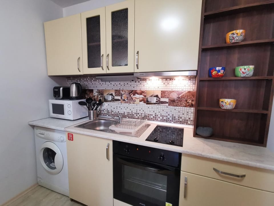 pet friendly, kitchen