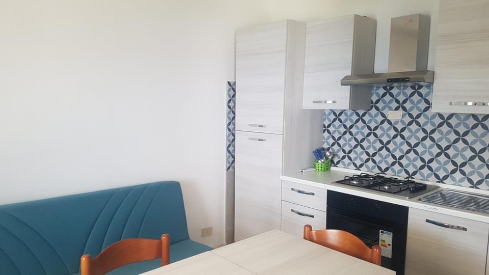 Kitchen or kitchenette, Dining area, oven, stove, kitchen