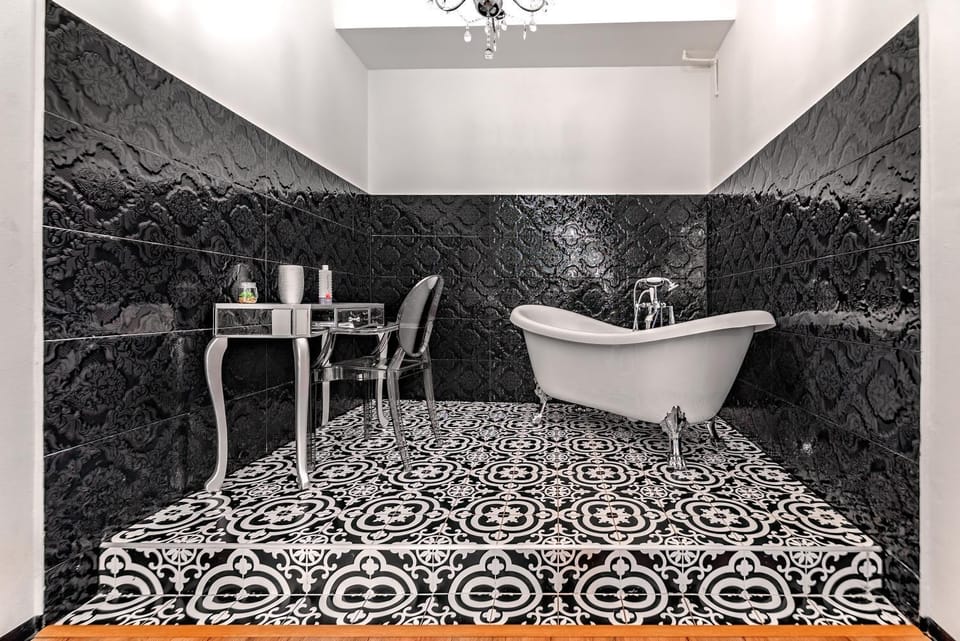 Bedroom, Bath